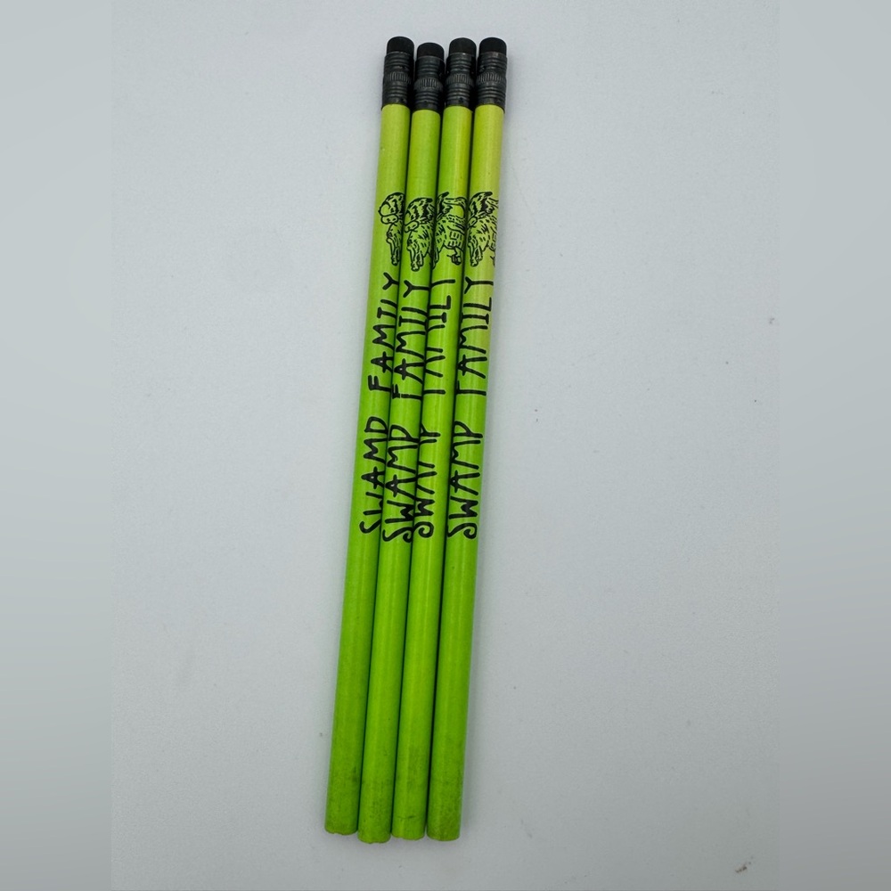 Bunny Meyer Grav3yardgirl Rare Swamp Family‎ Color Changing Pencils